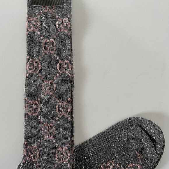 Gucci GG Socks in Silver with Pink Lamé GG - Picture 5 of 6